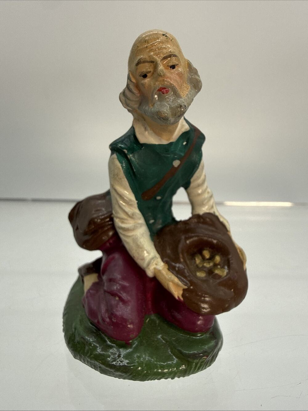 Vintage Nativity Figure Peasant Farmer Italy 3.25"